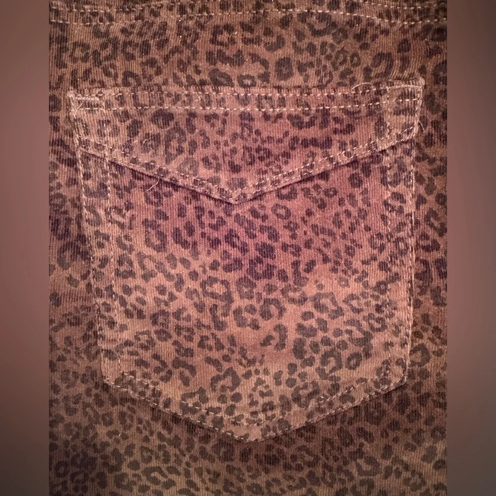 Seven7 | ladies leopard high rise skinny corduroy pants. Size: 18